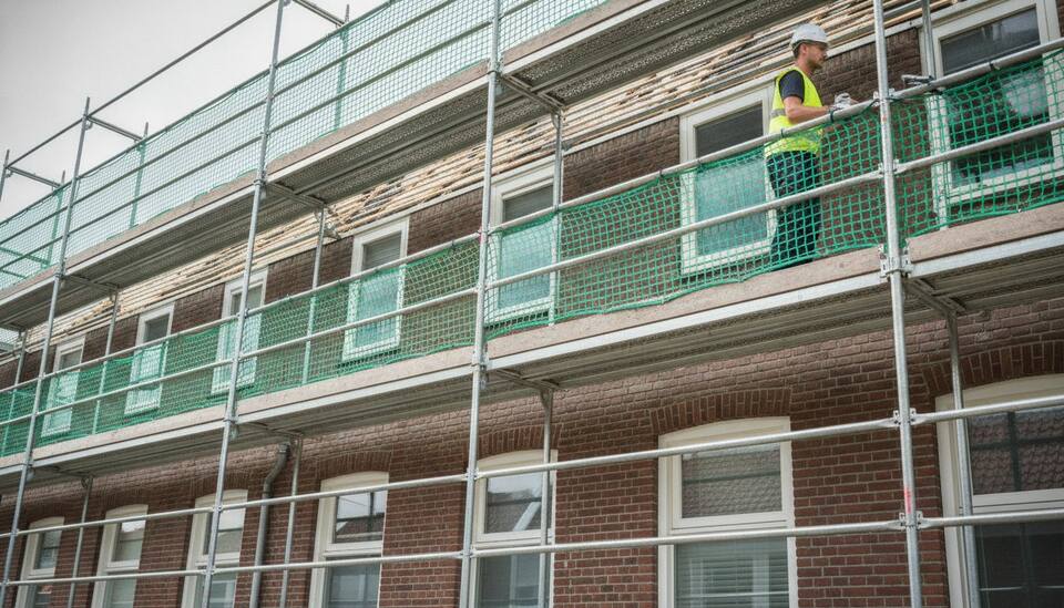Checklist voor een veilige steiger voor dak renovatie