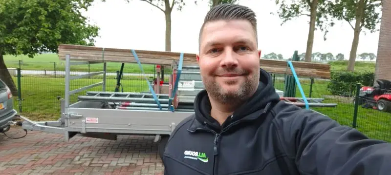 Renovatiesteiger huren: de complete gids voor veilig werken op hoogte